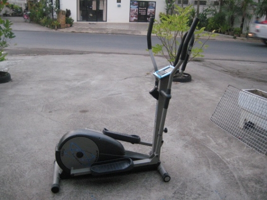 ขายเครื่องออกกำลังกาย วิ่งกึ่งเสต็ป sportop ขาย 4500 บาท