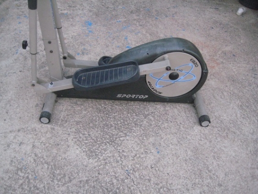 ขายเครื่องออกกำลังกาย วิ่งกึ่งเสต็ป sportop ขาย 4500 บาท