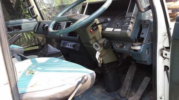 ขายด่วนหกล้อ ISUZU ROCKY 175 เบรคทิฟฟี่พวงมาลัยเพาเวอร์ติดเครนสภาพพร้อมใช้ราคาโคตรถูกรีบโทร0801515451