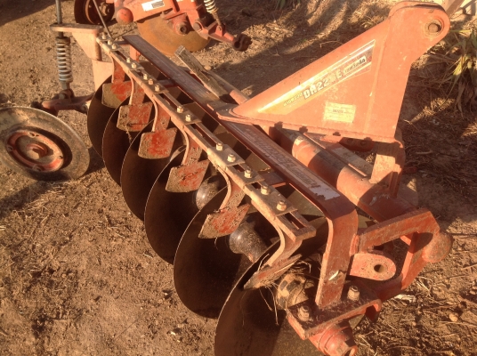 ปัญญาแทรคเตอร์มาแล้ว...จัดมาตามคำเรียกร้อง คูโบต้า L3608 ใบมีดคานล่าง  ผาน6x22 โรตาลี่ตราช้าง 163 อุปกรณ์ 3 ชิ้นเลย จัดส่ง ต.ไตรตรึงค์ อฺเมือง จ.กำแพงเพชร