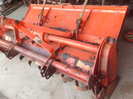 ปัญญาแทรคเตอร์มาแล้ว...จัดมาตามคำเรียกร้อง คูโบต้า L3608 ใบมีดคานล่าง  ผาน6x22 โรตาลี่ตราช้าง 163 อุปกรณ์ 3 ชิ้นเลย จัดส่ง ต.ไตรตรึงค์ อฺเมือง จ.กำแพงเพชร