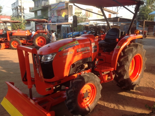 ปัญญาแทรคเตอร์มาแล้ว...จัดมาตามคำเรียกร้อง คูโบต้า L3608 ใบมีดคานล่าง  ผาน6x22 โรตาลี่ตราช้าง 163 อุปกรณ์ 3 ชิ้นเลย จัดส่ง ต.ไตรตรึงค์ อฺเมือง จ.กำแพงเพชร