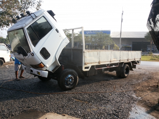 6 ล้อ hino km300 เครื่อง 1w120