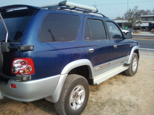 ขายสปอร์ตไลเดอร์ D4D รถครอบครัวอเนกประสงค์