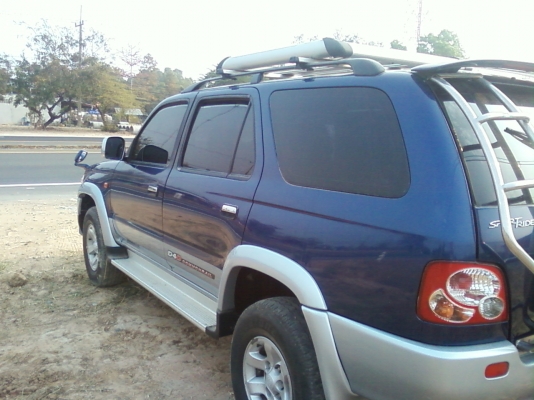 ขายสปอร์ตไลเดอร์ D4D รถครอบครัวอเนกประสงค์