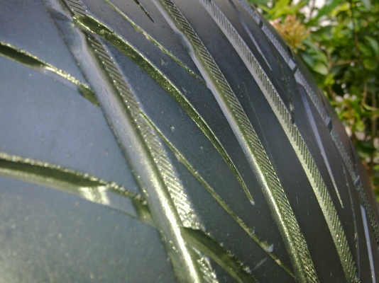 ขายยาง Yokohama japan 265/35/18 ปี10 ดอกหนา 1 คู่