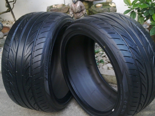 ขายยาง Yokohama japan 265/35/18 ปี10 ดอกหนา 1 คู่