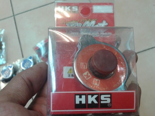 ฝาปิดหม้อน้ำแบบไล่แรงดัน HKS JAPAN ฝาปิดหม้อน้ำแบบไล่แรงดัน HKS JAPAN