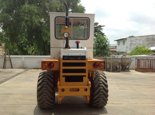 Komatsu 507 รถตักล้อยางเอวอ่อน ขนาด0.9Q จากญี่ปุ่น สวยๆคับ