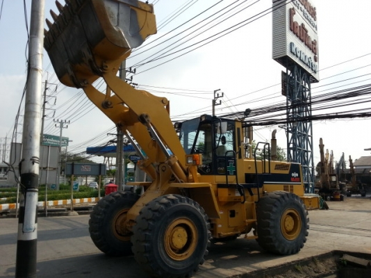 รถตักล้อยาง WA400-1-20167  สภาพสวย นำเข้าจากญี่ปุ่น ยังไม่เคยใช้งานในไทย  โทร. 081-373-0559