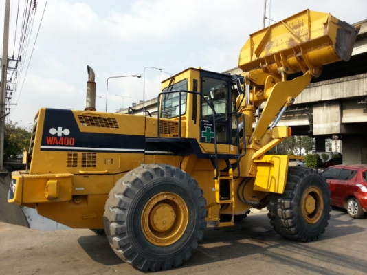 รถตักล้อยาง WA400-1-20167  สภาพสวย นำเข้าจากญี่ปุ่น ยังไม่เคยใช้งานในไทย  โทร. 081-373-0559