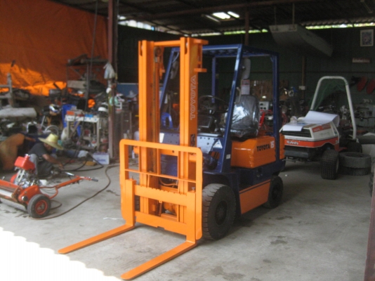ขายรถยTOYATA FORKLIFT 5FG18 พร้อมใช้งาน