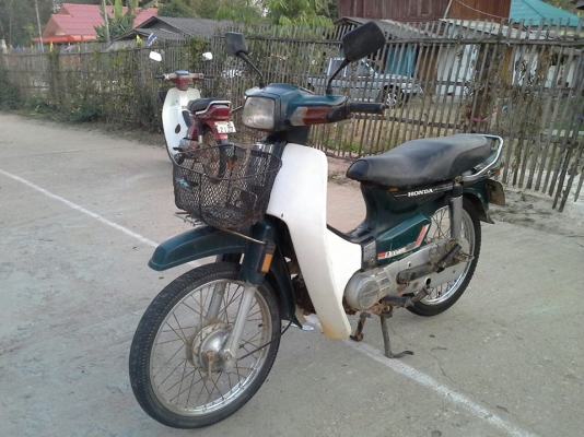 ดรีมคุรุสภารุ่นแรกสีเขียว(หายาก)ทะเบียนโอนเดิมๆ15500บาท