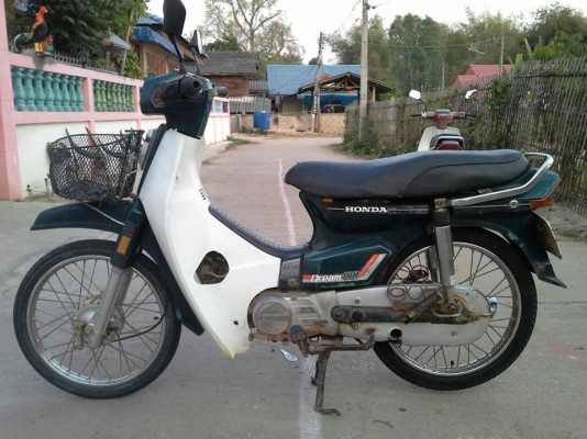 ดรีมคุรุสภารุ่นแรกสีเขียว(หายาก)ทะเบียนโอนเดิมๆ15500บาท