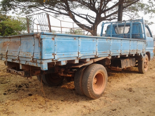 ISUZU TL100 ฝาดำ เครื่อง 4BC2 กะบะยาว 4.3 เมตร ทะเบียนขาดต่อหลายปี ISUZU TL100 ฝาดำ เครื่อง 4BC2 กะบะยาว 4.3 เมตร ทะเบียนขาดต่อหลายปี