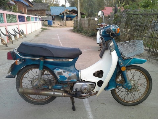 C900รุ่นทองขาวรุ่นแรกทะเบียนโอนเดิมๆขายถูกๆ7800บาท