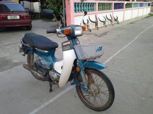 C900รุ่นทองขาวรุ่นแรกทะเบียนโอนเดิมๆขายถูกๆ7800บาท