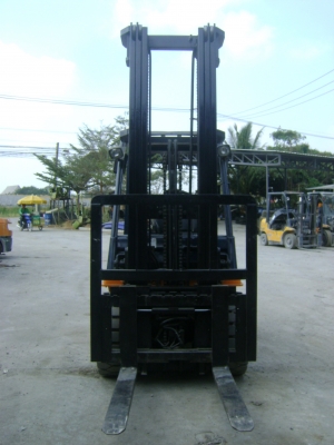 ขายรถยก TOYOTA 60-7FD30FSV60SS ขายรถยก TOYOTA 60-7FD30FSV60SS