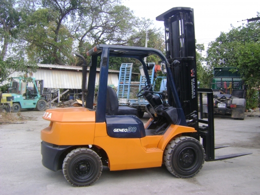 ขายรถยก TOYOTA 60-7FD30FSV60SS