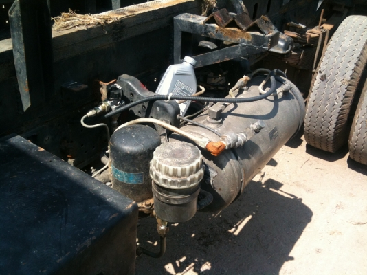 ขายรถ 6 ล้อดั้ม Mitsubushi Canter เครื่อง 4D32 110 แรง ทะเบียน ม.79