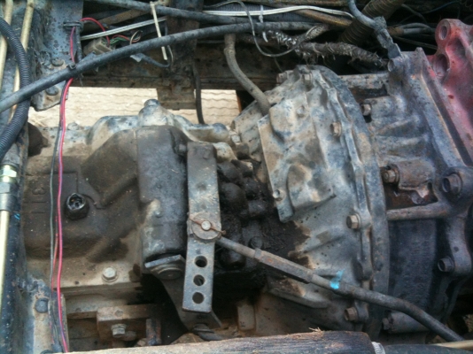 ขายรถ 6 ล้อดั้ม Mitsubushi Canter เครื่อง 4D32 110 แรง ทะเบียน ม.79