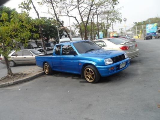 ขายรถกระบะ มิตซูบิชิ strada