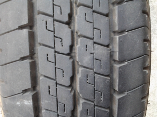 ขายล้อกระทะพร้อมยาง  ISUZU D-MAX ALL NEW ขอบ15" เป็นของเดิมถอดป้ายแดง