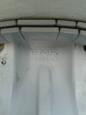 ขาย BF KM2 ขนาด265/75R16พร้อมล้อ