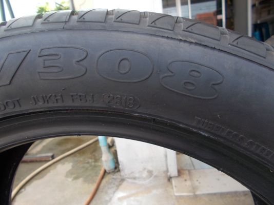 ขายยางขอบ17นิ้ว215/50/17 ใหม่ 3000 1คู่