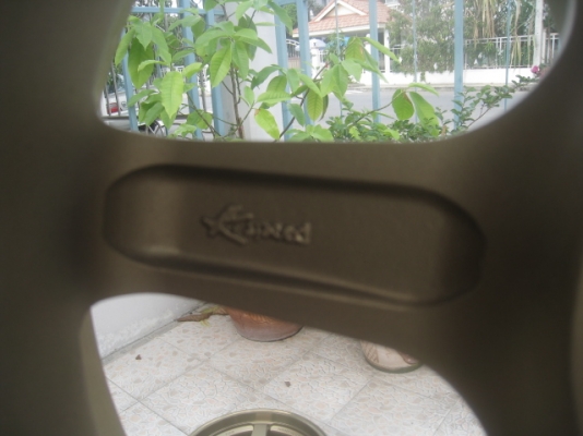 ขายล้อแม็กมือสอง Prodive 15"x7" et35 4รู100 สีน้ำตาลก้านยิงทรายครับ สนใจติดต่อเล็กคลองสามครับ (081-3747940)