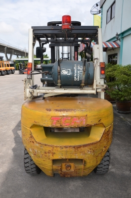 ขาย Tcm FG30T6 เบนซิน Nissan H25 ออโต้	3 ตัน ยกสูง	4 เมตร