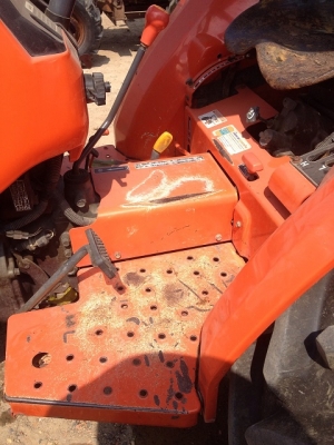 ขายรถแทรกเตอร์ L3408 4WD ขายรถแทรกเตอร์ L3408 4WD