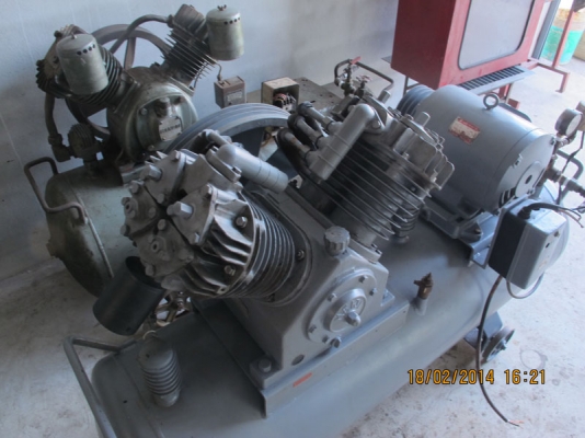 ขายปั๊มลมทั้ง2ตัว 10-15แรงและ7แรงราคานี้รวม2ตัว