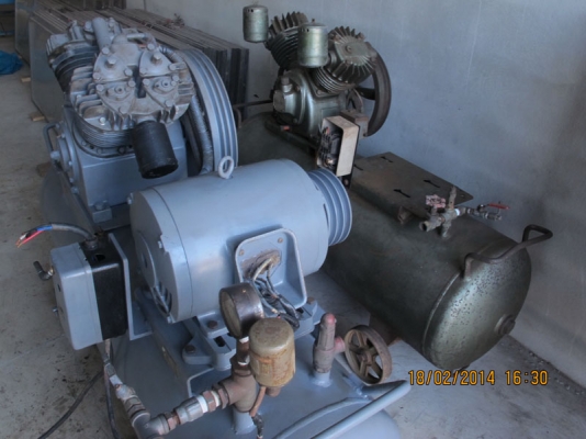 ขายปั๊มลมทั้ง2ตัว 10-15แรงและ7แรงราคานี้รวม2ตัว