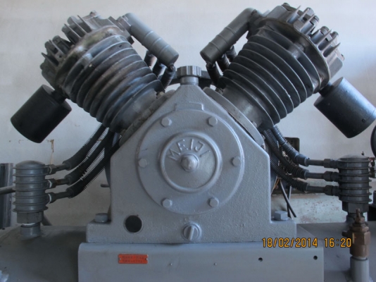 ขายปั๊มลมทั้ง2ตัว 10-15แรงและ7แรงราคานี้รวม2ตัว