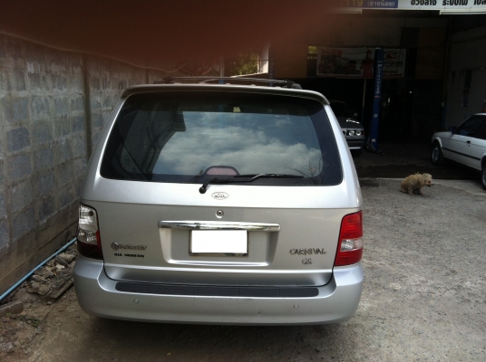 Kia Carnival 2005 มือสอง Kia Carnival 2005 มือสอง