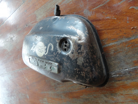 ขายฝากระเป้าข้าง  Suzuki 125-M.2 แท้  สนใจโทร.081-005-8785