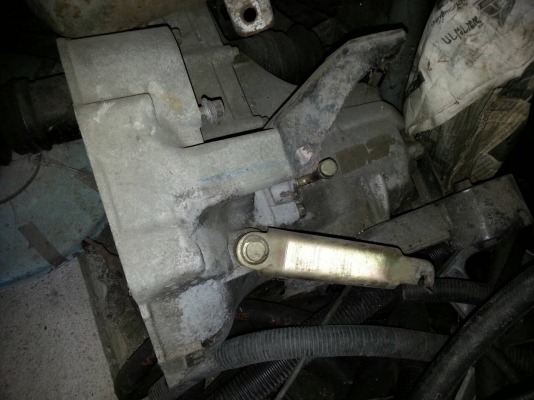 ขายเกียร์ธรรมดา เครื่องE15ครับ