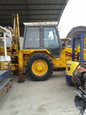 ต้องการขายรถตักหน้าขุดหลังยี่ห้อ JCB-3CX รถนอกนำเข้าจากญี่ปุ่น
