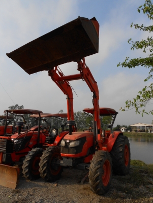 ขายรถแทรกเตอร์ คูโบต้า รุ่น M8540 มือสอง สักคัน