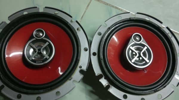 ลำโพงดอก Sony 6 นิ้ว  แม่เหล็กเหลวสภาพสวยเสียงใส