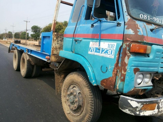 ขายรถเททรนเลอร์ หางลากแม็คโค 200 ได้  เอกสารครบ  ทะเบียนไม่ขาด