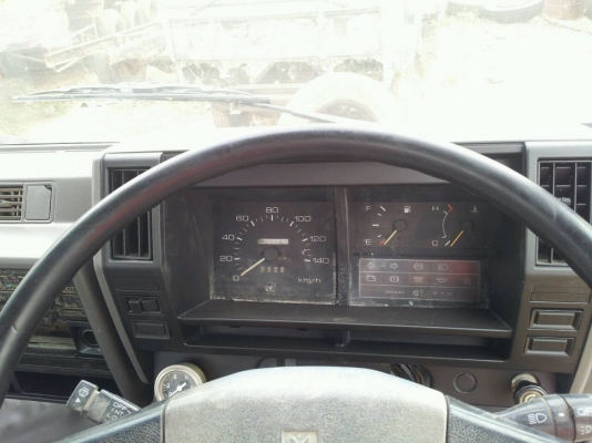 ISUZU NRR 6BG 175 แรงม้า  แคซซีใหญ่ตลอด 6เมตร ดามบนดามล่าง เครืองดี ช่วงล่างแน่น