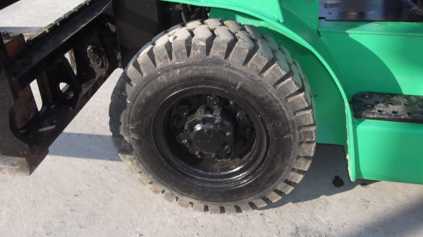 ขายรถฟอร์คลิฟท์ MITSUBISHI FD 25 งาฮิ้งฟอร์ค ( งากระดกได้ ) ขายรถฟอร์คลิฟท์ MITSUBISHI FD 25 งาฮิ้งฟอร์ค ( งากระดกได้ )