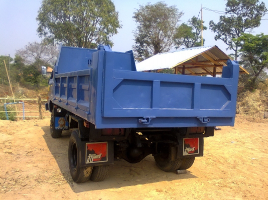 ขายหกล้อดั้ม KS เครื่อง 4BE1 ฝาดำ พร้อมใช้