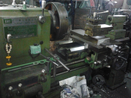 ขายเครื่องกลึง 6 ฟุต ไต่หวัน