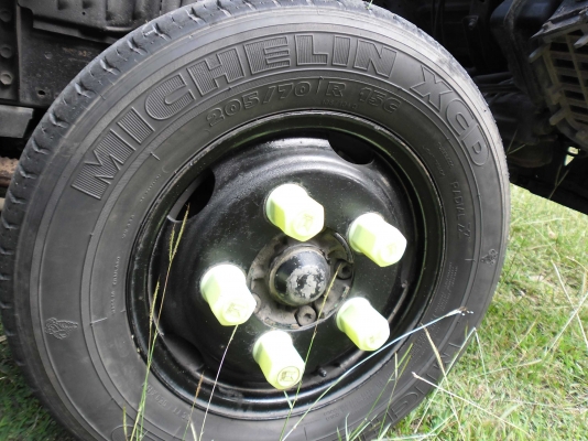 ขาย 6 ล้อเล็ก NKR-120 ไม่ติดเวลา สวยๆ ปี 51