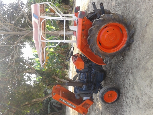 ขายรถไถคูโบต้า2201 22เเรง สภาพดี สมบูรณ์สวย พร้อมอุปกรณ์ครับ ขายรถไถคูโบต้า2201 22เเรง สภาพดี สมบูรณ์สวย พร้อมอุปกรณ์ครับ