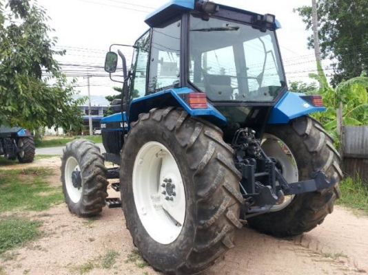 ขาย FORD NEW HOLLAND 8240 780,000 บาท