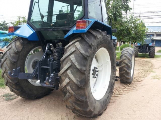 ขาย FORD NEW HOLLAND 8240 780,000 บาท
